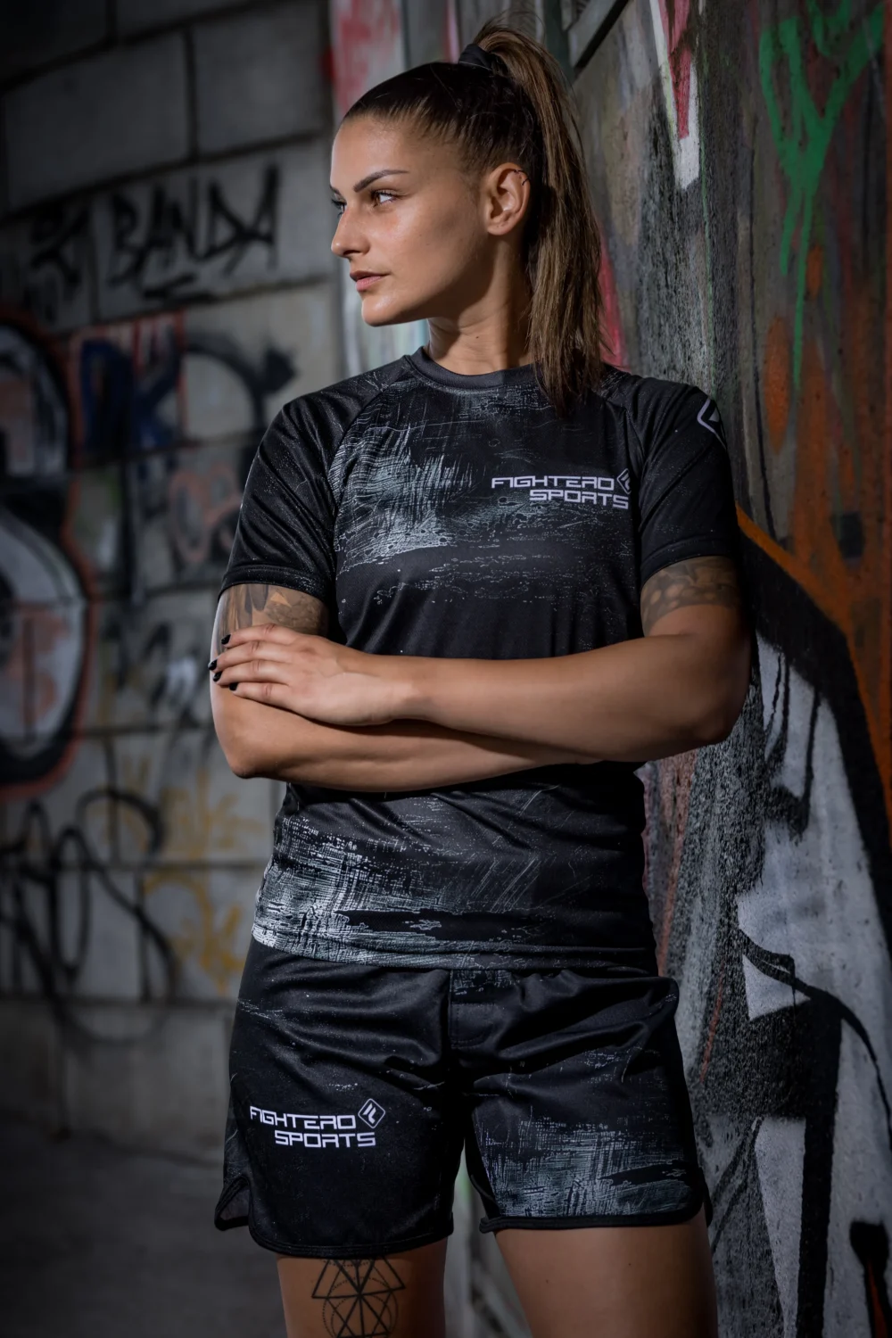Performance Short Shadow Raze Ladies – Bild 5