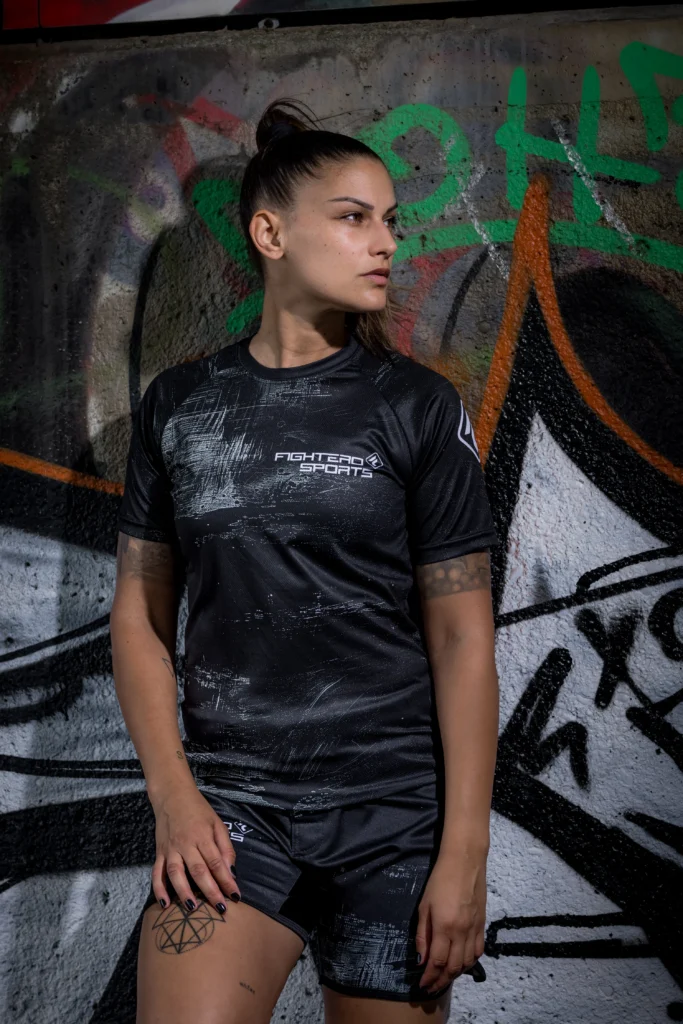 Performance Short Shadow Raze Ladies
