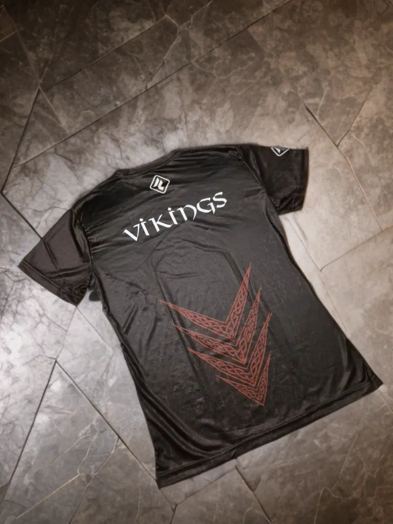 Fight Shirt – Viking red